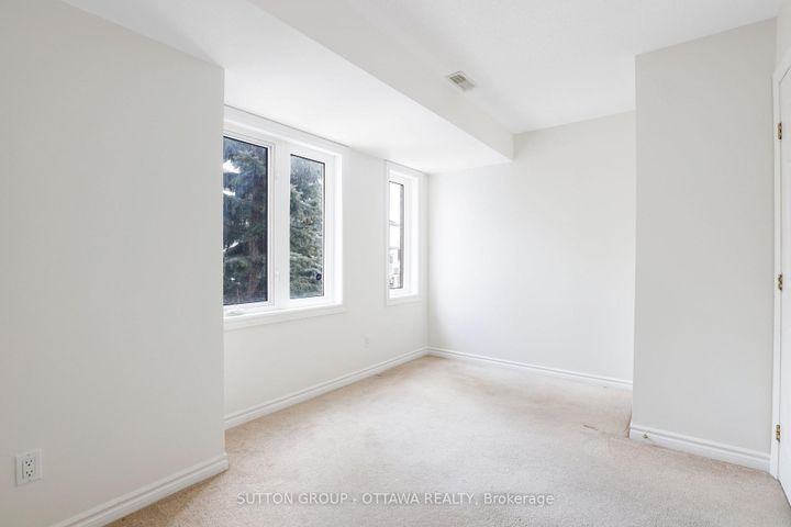 Photo 21 at 115 Tall Pines Private, Nepean (Leslie Park), Ottawa