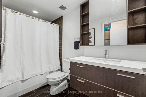 Photo 9 at 811 - 360 McLeod Street, Ottawa Centre