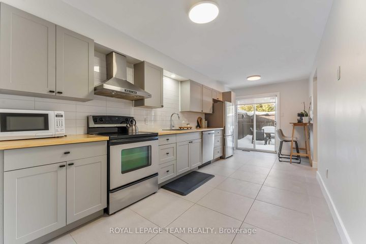 Photo 12 at 57 Redpath Drive, Nepean (Barrhaven East), Ottawa