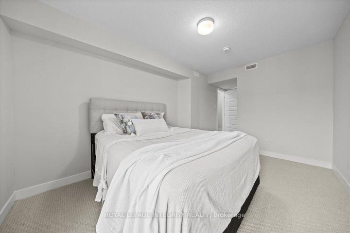 Photo 23 at 705 Chromite Private, Nepean (Heritage Park), Ottawa