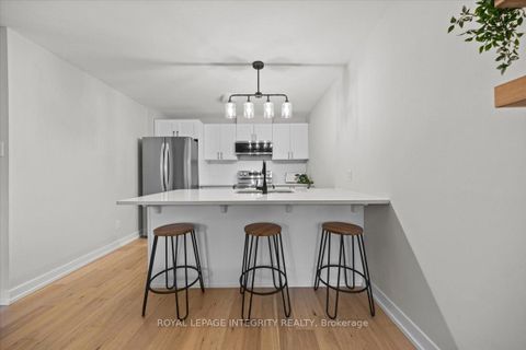 Photo 10 at 705 Chromite Private, Nepean (Heritage Park), Ottawa