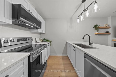 Photo 14 at 705 Chromite Private, Nepean (Heritage Park), Ottawa