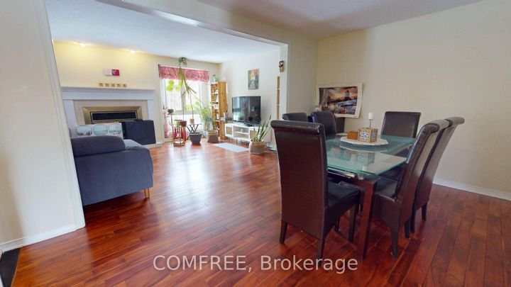 Photo 4 at 22 Arbordale Crescent, Nepean (Centrepointe), Ottawa