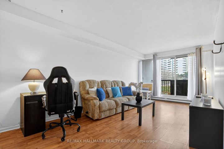 Photo 6 at 109 - 1380 Prince Of Wales Drive, Nepean (Carleton Square), Ottawa