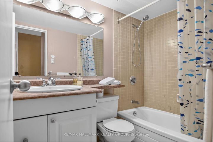 Photo 16 at 109 - 1380 Prince Of Wales Drive, Nepean (Carleton Square), Ottawa