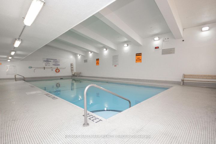 Photo 18 at 109 - 1380 Prince Of Wales Drive, Nepean (Carleton Square), Ottawa