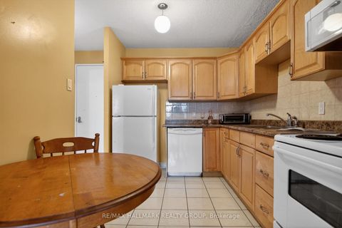 Photo 3 at 109 - 1380 Prince Of Wales Drive, Nepean (Carleton Square), Ottawa