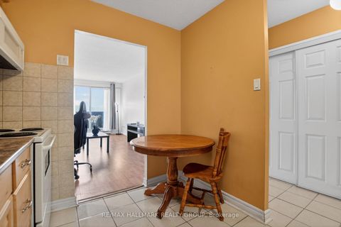 Photo 5 at 109 - 1380 Prince Of Wales Drive, Nepean (Carleton Square), Ottawa