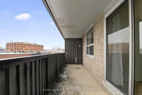 Photo 10 at 109 - 1380 Prince Of Wales Drive, Nepean (Carleton Square), Ottawa