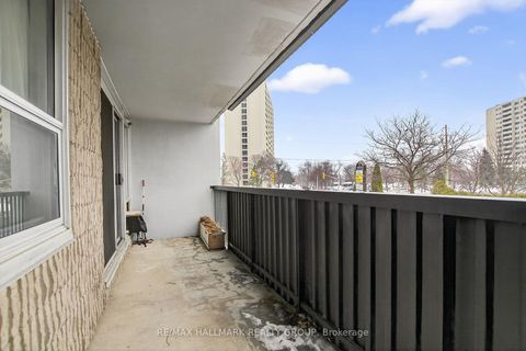 Photo 11 at 109 - 1380 Prince Of Wales Drive, Nepean (Carleton Square), Ottawa