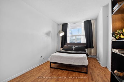 Photo 14 at 109 - 1380 Prince Of Wales Drive, Nepean (Carleton Square), Ottawa