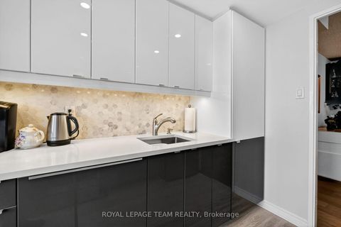 Photo 12 at 1801 - 530 Laurier Avenue W, Ottawa Centre