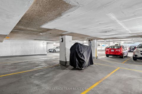 Photo 33 at 1801 - 530 Laurier Avenue W, Ottawa Centre