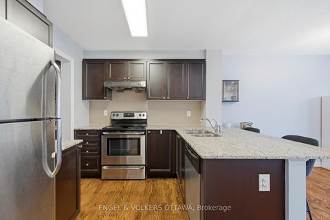 Photo 12 at 476 Coldwater Crescent, Emerald Meadows/Trailwest, Kanata