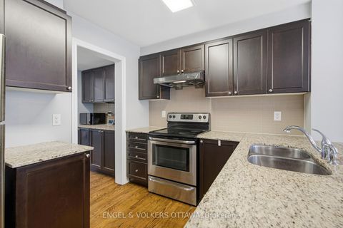 Photo 14 at 476 Coldwater Crescent, Emerald Meadows/Trailwest, Kanata