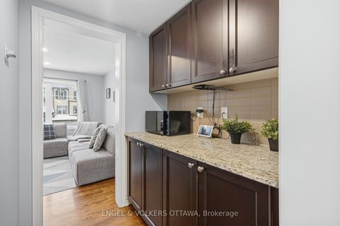 Photo 15 at 476 Coldwater Crescent, Emerald Meadows/Trailwest, Kanata