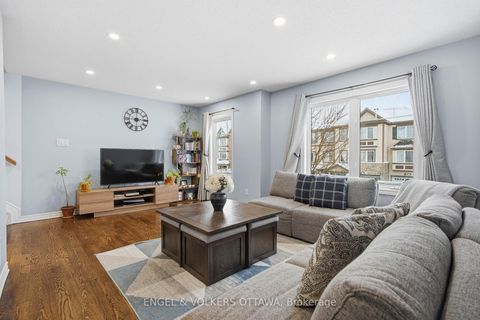 Photo 20 at 476 Coldwater Crescent, Emerald Meadows/Trailwest, Kanata