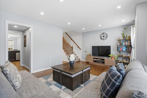 Photo 22 at 476 Coldwater Crescent, Emerald Meadows/Trailwest, Kanata