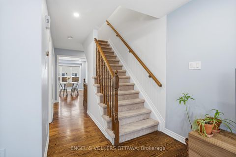 Photo 24 at 476 Coldwater Crescent, Emerald Meadows/Trailwest, Kanata