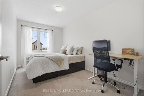 Photo 32 at 476 Coldwater Crescent, Emerald Meadows/Trailwest, Kanata