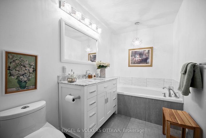 Photo 16 at 17 Colindale Avenue, Nepean (Longfields), Ottawa