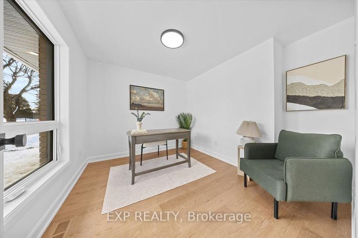 Photo 4 at 41 Qualicum Street, Nepean (Bruce Farm/Graham Park/Qualicum/Bellands), Ottawa