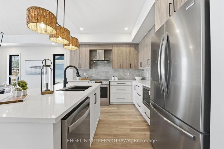 Photo 15 at 557 Bayview Drive, Constance Bay