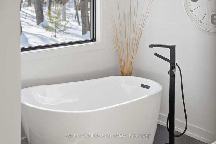 Photo 20 at 557 Bayview Drive, Constance Bay