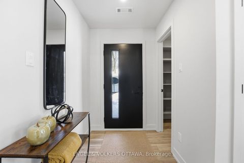 Photo 3 at 557 Bayview Drive, Constance Bay