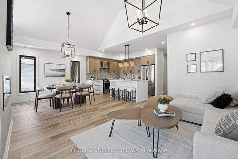 Photo 9 at 557 Bayview Drive, Constance Bay