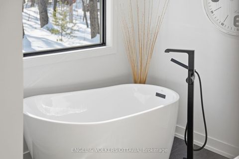 Photo 20 at 557 Bayview Drive, Constance Bay