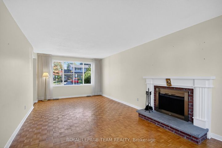Photo 7 at 1264 Morrison Drive, Nepean (Redwood Park), Ottawa