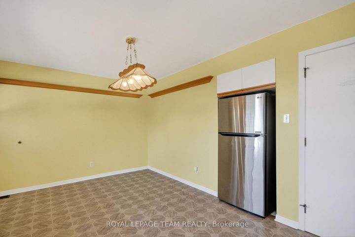 Photo 18 at 1264 Morrison Drive, Nepean (Redwood Park), Ottawa