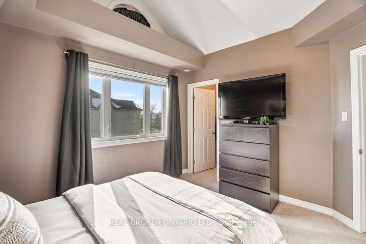 Photo 17 at 10 - 165 Waterbridge Drive, Nepean (Barrhaven East), Ottawa
