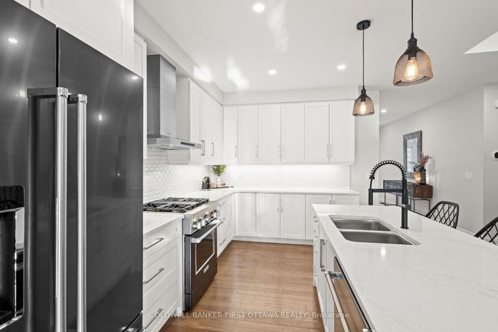 Photo 7 at 54 Stanhope Court, Nepean (Stonebridge), Ottawa