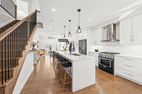 Photo 4 at 54 Stanhope Court, Nepean (Stonebridge), Ottawa