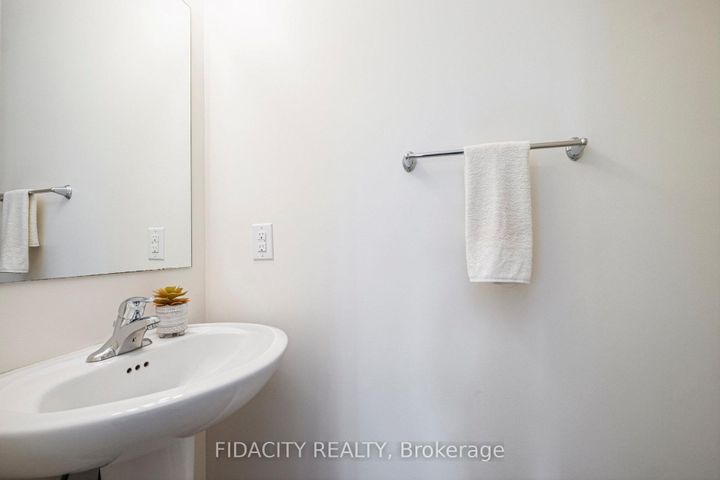Photo 13 at 3391 Cambrian Road, Nepean (Stonebridge), Ottawa