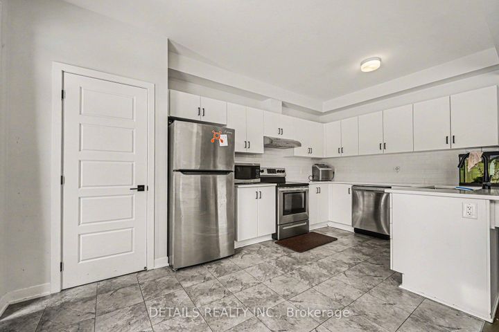 Photo 5 at 614 Fenwick Way, Nepean (Stonebridge), Ottawa