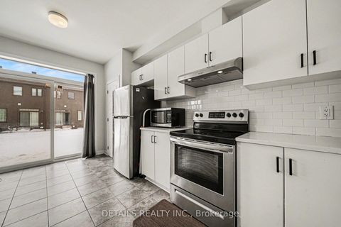Photo 6 at 614 Fenwick Way, Nepean (Stonebridge), Ottawa