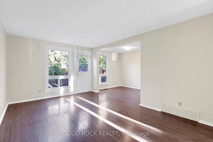 Photo 16 at 18 - 35 Thistledown Court, Nepean (Pheasant Run), Ottawa