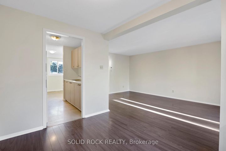 Photo 20 at 18 - 35 Thistledown Court, Nepean (Pheasant Run), Ottawa