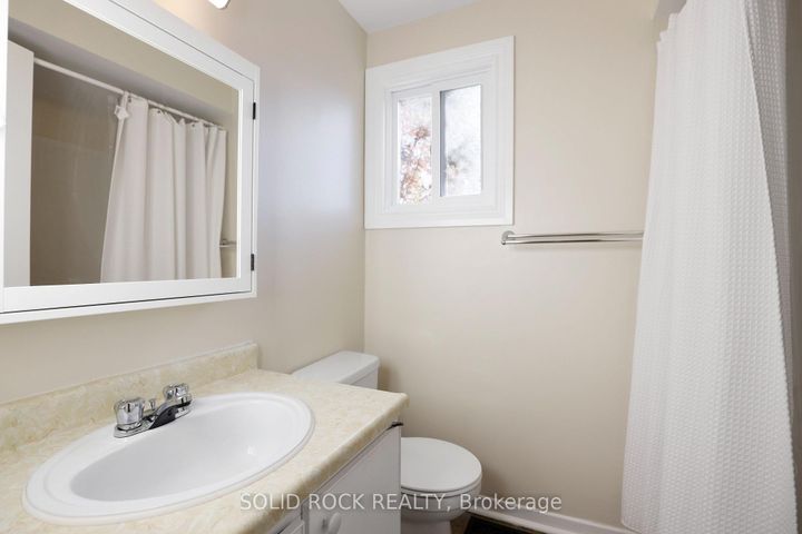 Photo 24 at 18 - 35 Thistledown Court, Nepean (Pheasant Run), Ottawa