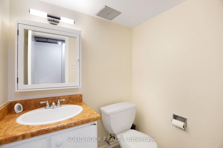 Photo 27 at 18 - 35 Thistledown Court, Nepean (Pheasant Run), Ottawa