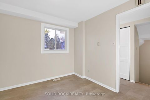 Photo 10 at 18 - 35 Thistledown Court, Nepean (Pheasant Run), Ottawa