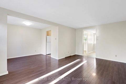 Photo 17 at 18 - 35 Thistledown Court, Nepean (Pheasant Run), Ottawa