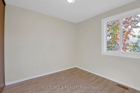 Photo 23 at 18 - 35 Thistledown Court, Nepean (Pheasant Run), Ottawa