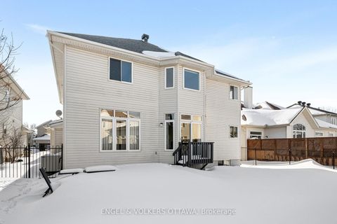 Photo 39 at 19 Black Tern Crescent, Bridlewood, Kanata