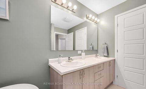 Photo 38 at 302 Haliburton Heights, Emerald Meadows/Trailwest, Kanata