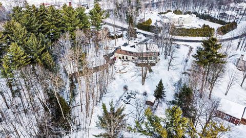 Photo 3 at 645 Canary Street, Navan, Orleans