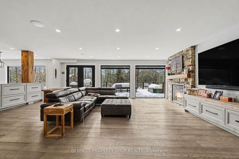 Photo 8 at 645 Canary Street, Navan, Orleans